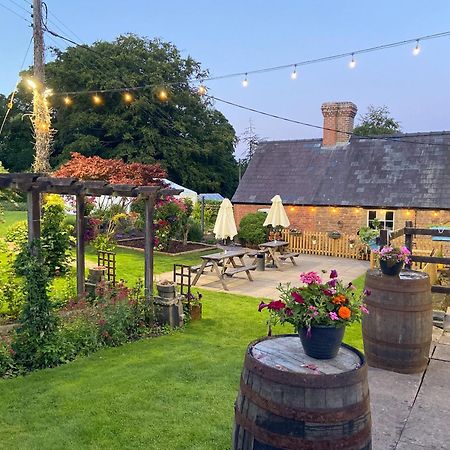 The Boyne Arms Cottage Burwarton Eksteriør bilde