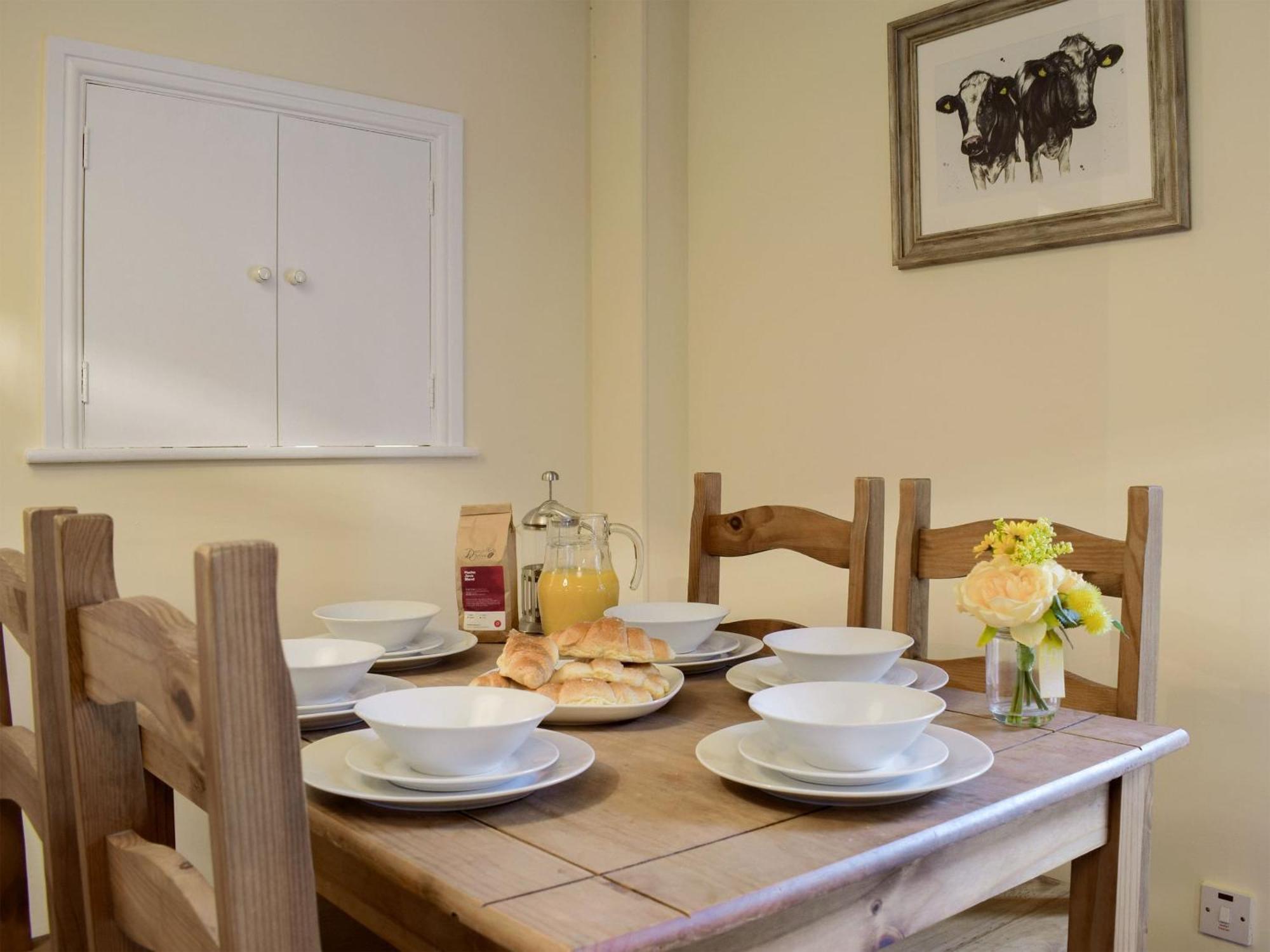 The Boyne Arms Cottage Burwarton Eksteriør bilde